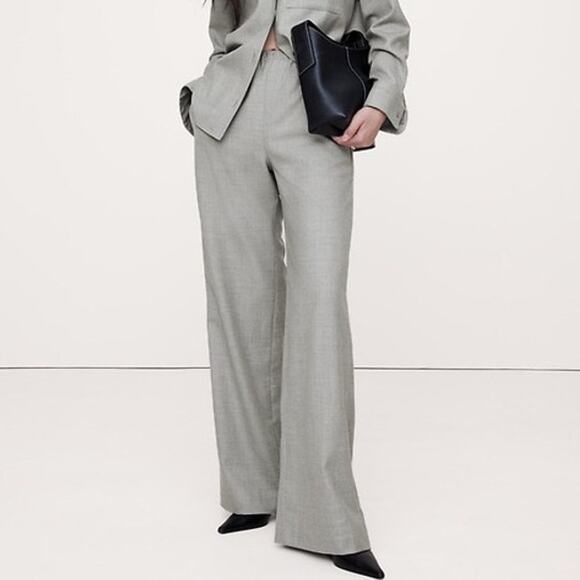 Banana Republic Women's XL Pant Wide Leg 100% Wool Flannel Pull On Lightweight - Picture 1 of 13